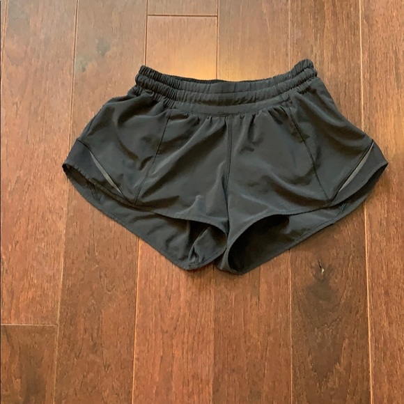 lululemon athletica Pants - Lululemon shorts size 4